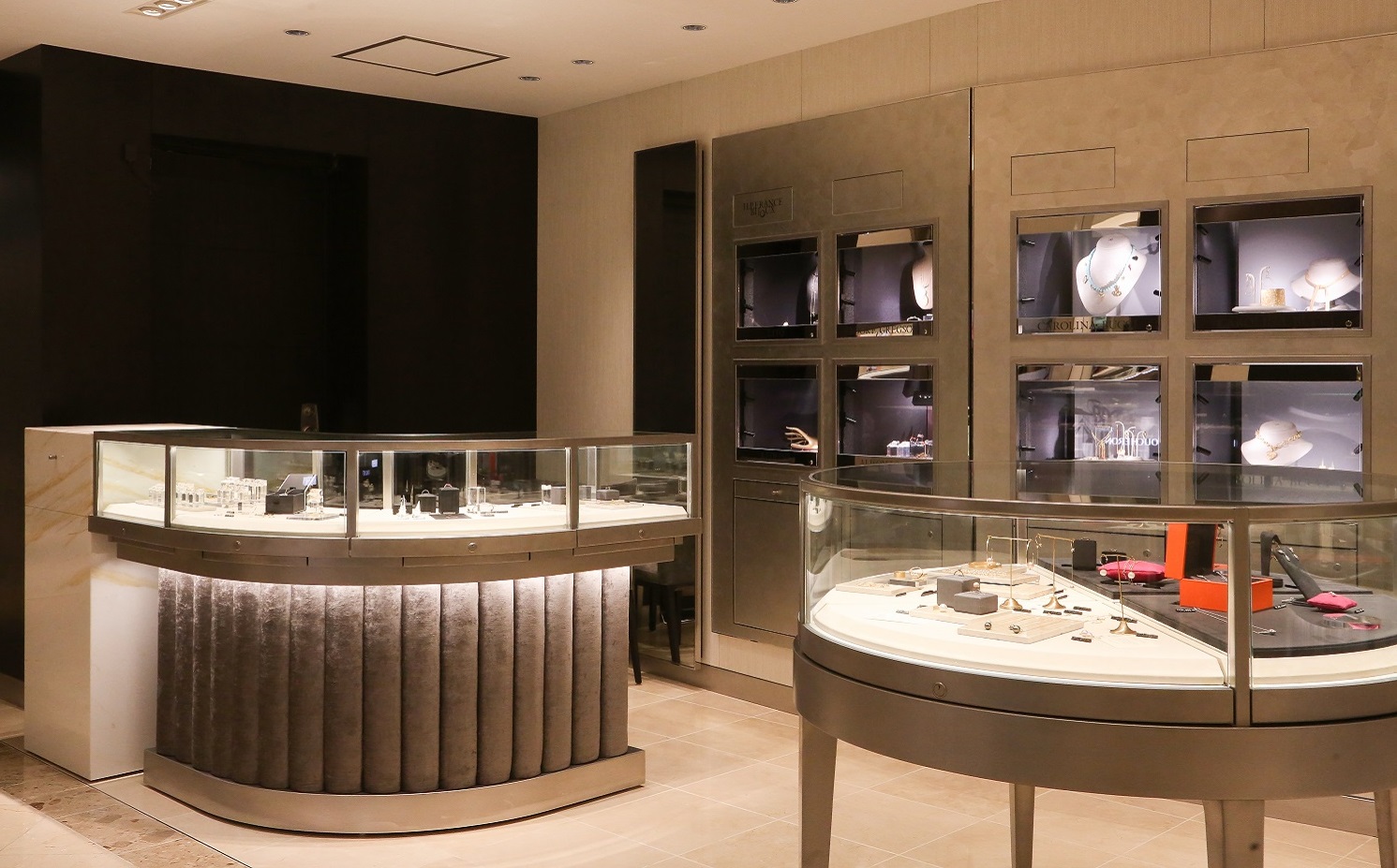 News H P France Bijoux伊勢丹新宿店クローズイベント開催 News 公式 H P France Bijoux アッシュ ペー フランス ビジュー 公式サイト ジュエリー ブライダル ヴィンテージ